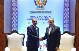 I.R. Iran, Ministry of Foreign Affairs- Iranian Foreign Minister meets Egyptian counterpart in New Delhi